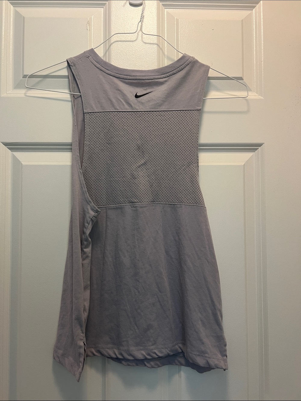 Nike Light Gray Sleeveless Logo Tank - Picture 2 of 2